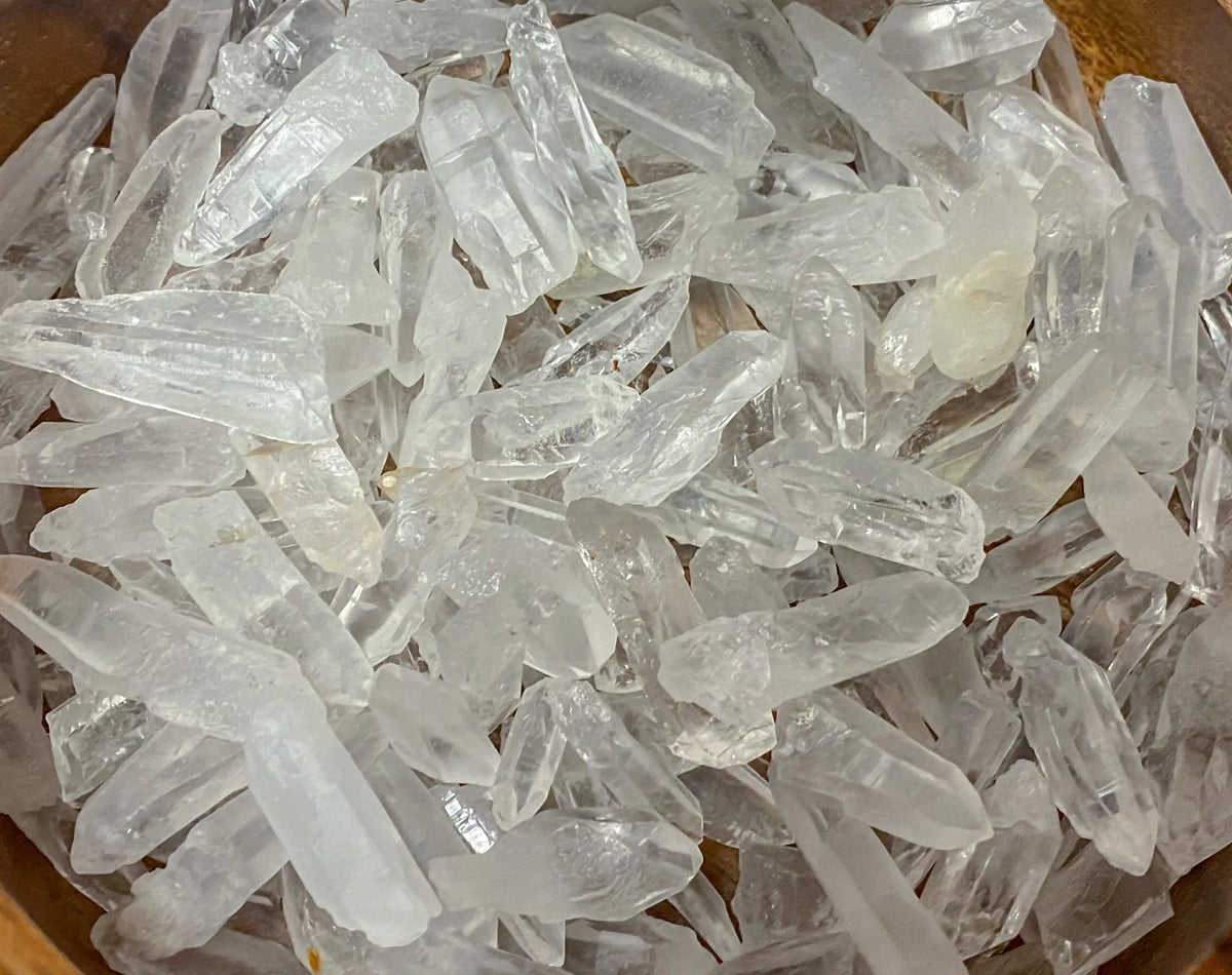 Lemurian Quartz Crystals Dimensions: Varies dependent on specimen Weight: Varies dependent on specimen Lemurian Tangerine Quartz: Lemurian Quartz is useful for spinal alignment, circulatory system, mental health, and growth. It promotes willpower, perspective, self-awareness, and energetic connection.