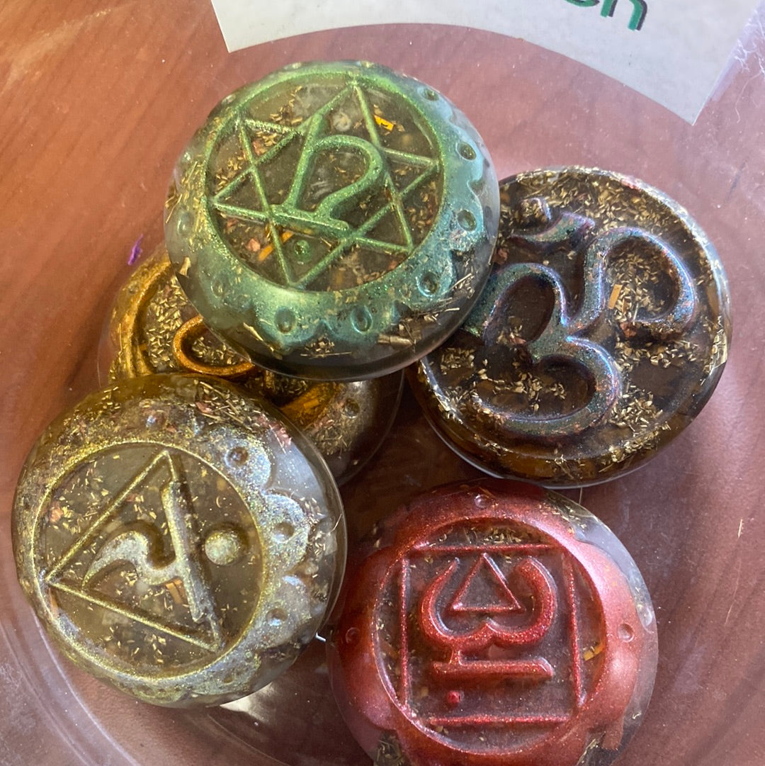 Orgonite Medallion Mountain Mineral Market