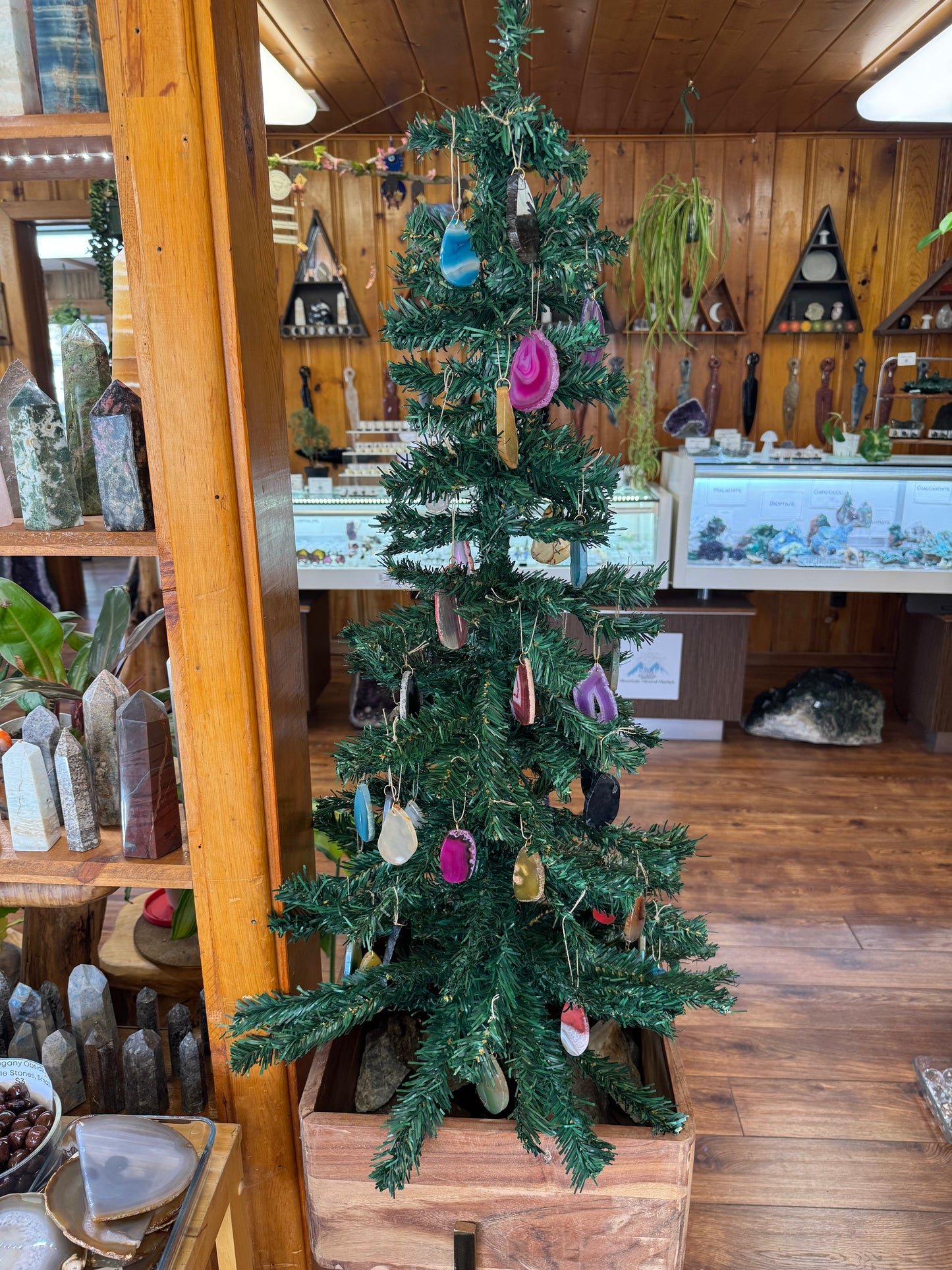 Agate Ornaments