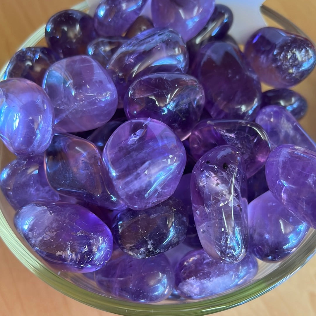 Amethyst tumble stones MMM